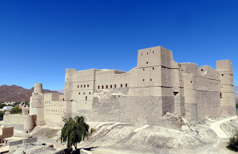 замок Бахла