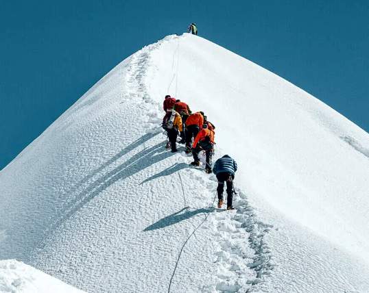 Предвершинный гребень Айленд Пик